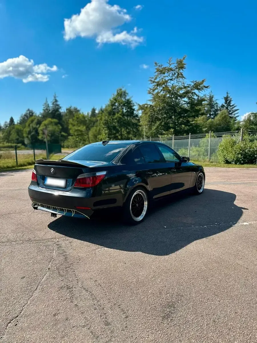 Gebraucht BMW 525 177 PS (130 kW) 2005 Limousine
