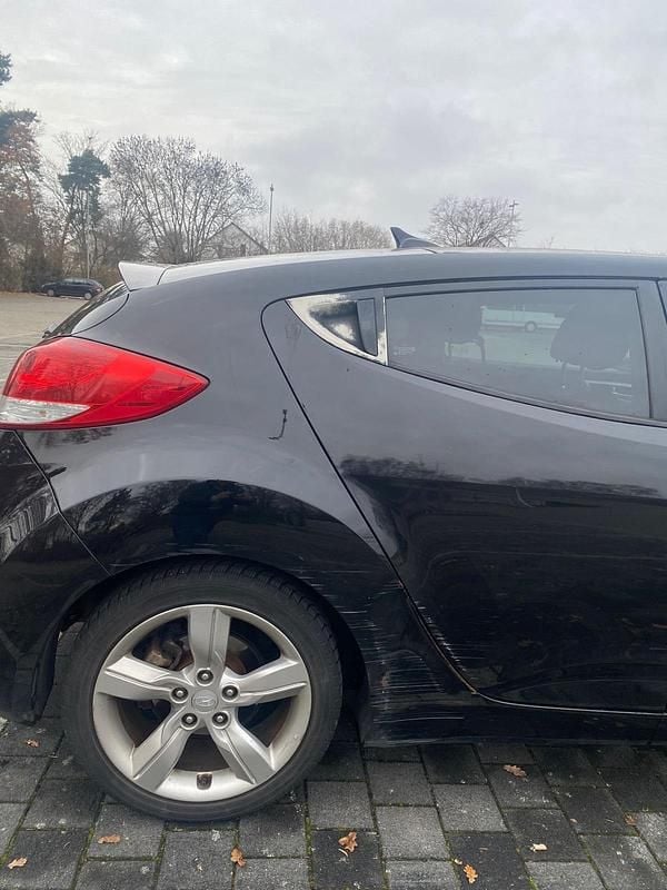 Gebraucht Hyundai Veloster 140 PS (102 kW) 2012 Schwarz Kleinwagen