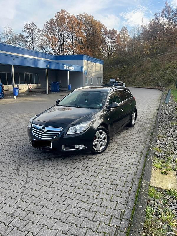 Schwarz Gebraucht 2010 Opel Insignia Kombi | 4.600 € - Bild 1/4