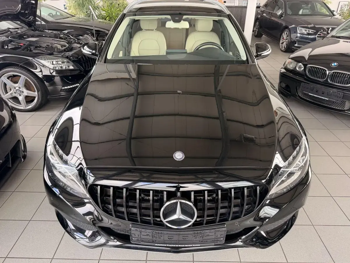 Gebraucht Mercedes C220 170 PS (125 kW) 2015 Schwarz Kombi