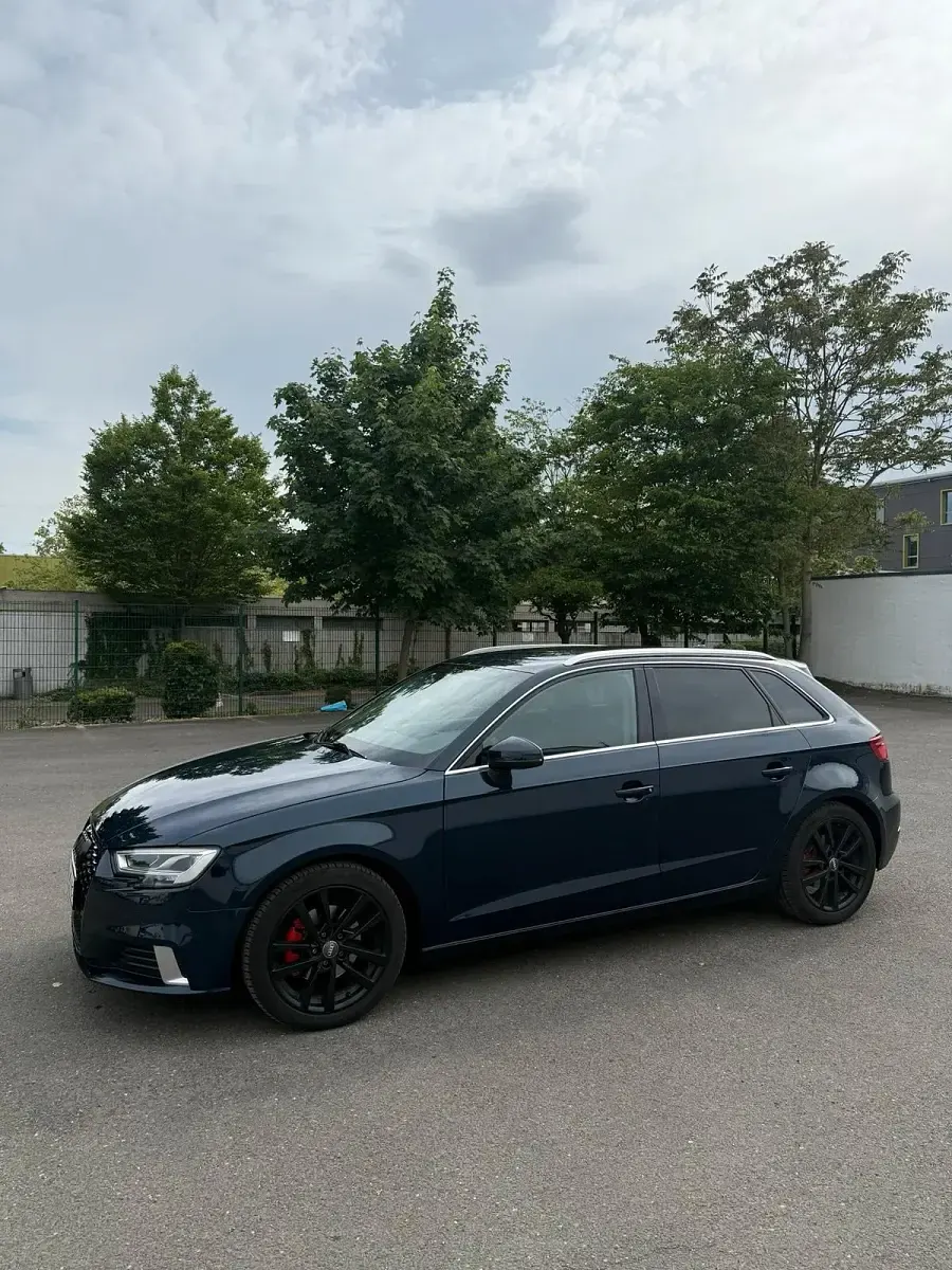 Gebraucht Audi A3 149 PS (109 kW) 2017 Blau Kombi