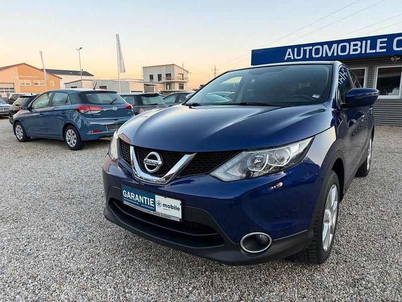 Gebraucht Nissan Qashqai 116 PS (85 kW) 2017 Blau SUV