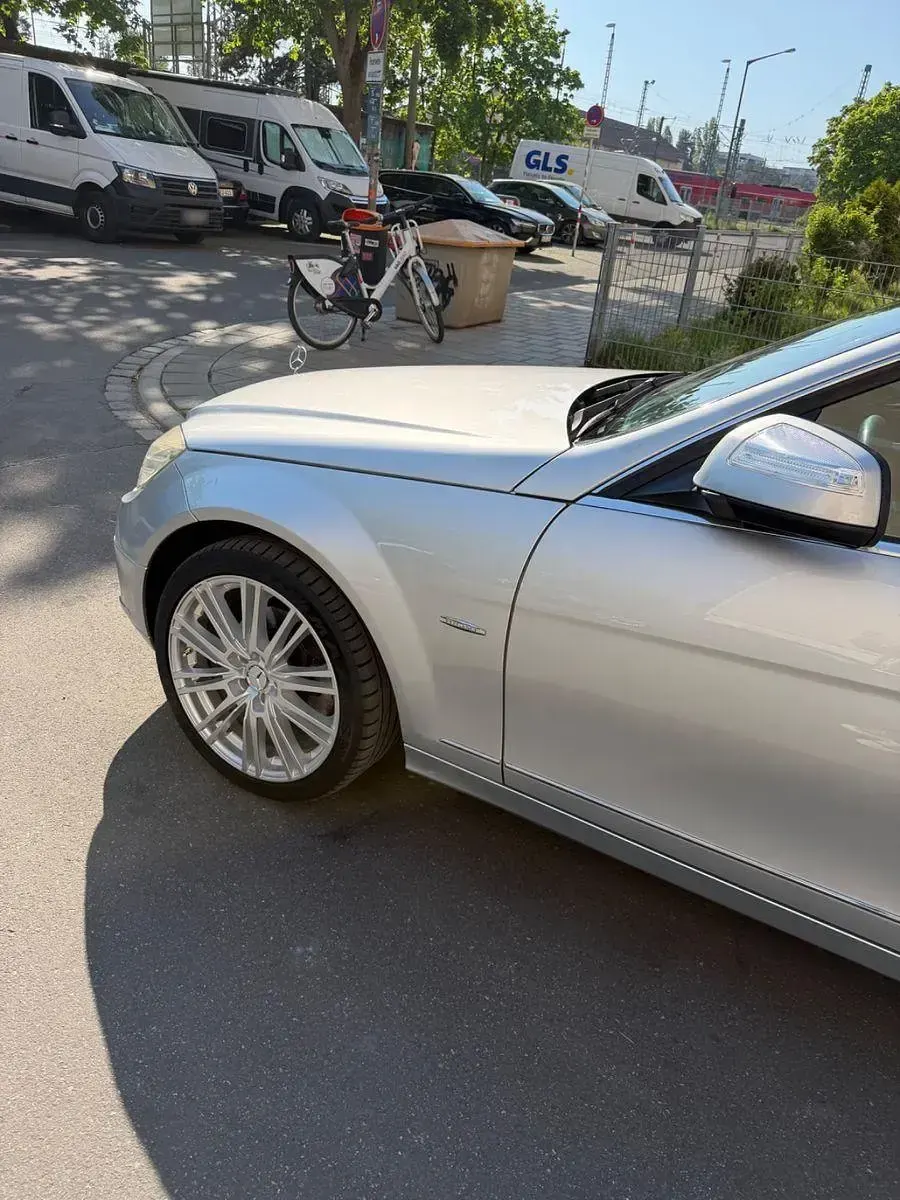 Gebraucht Mercedes C200 Elegance 184 PS (135 kW) 2008 Silber Limousine