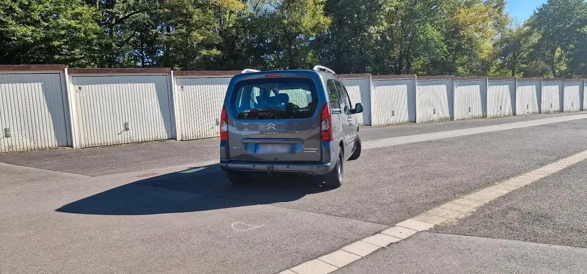 Gebraucht Citroën Berlingo 120 PS (88 kW) 2015 Grau Van / Kleinbus