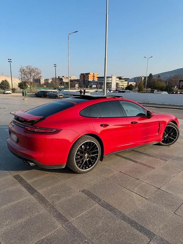 Gebraucht Porsche Panamera 4 330 PS (242 kW) 2018 Rot Limousine