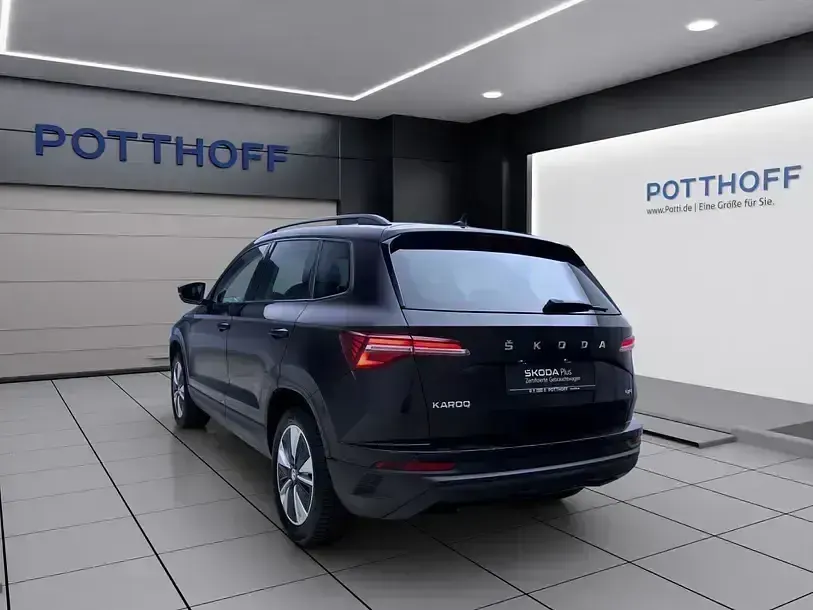 Gebraucht Skoda Karoq Ambition 150 PS (110 kW) 2022 Blackmagic perleffekt SUV