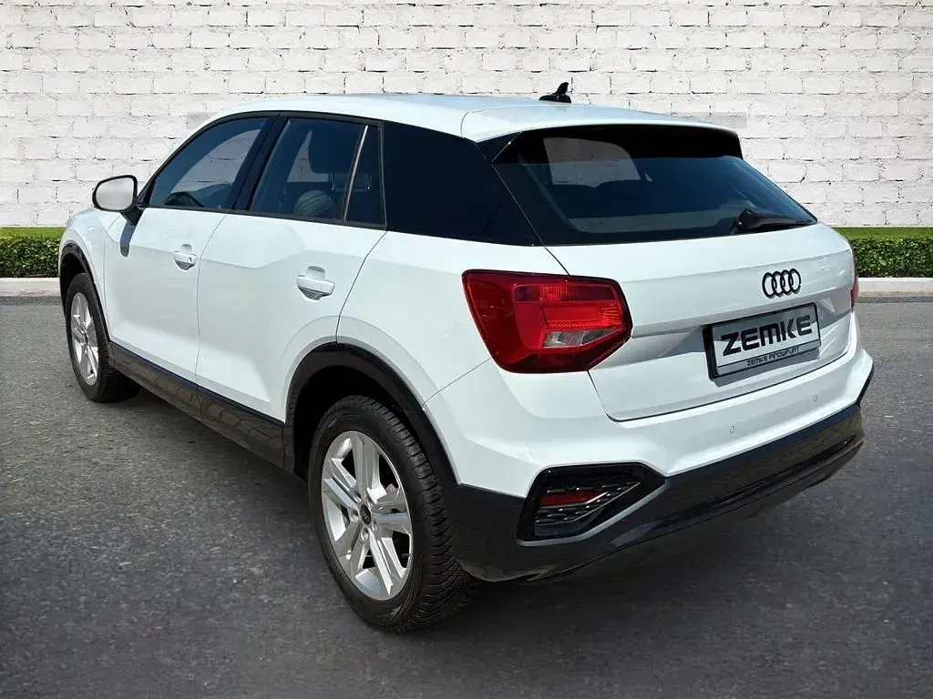Gebraucht Audi Q2 Advanced 150 PS (110 kW) 2024 Weiß SUV