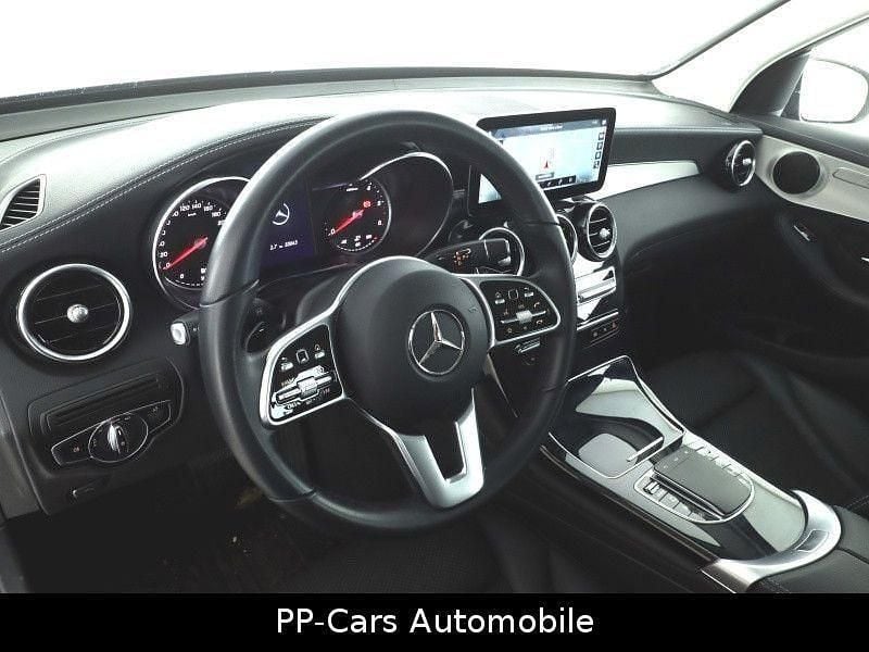 Gebraucht Mercedes GLC220 Advanced 194 PS (142 kW) 2022 Cavansitblau metallic SUV