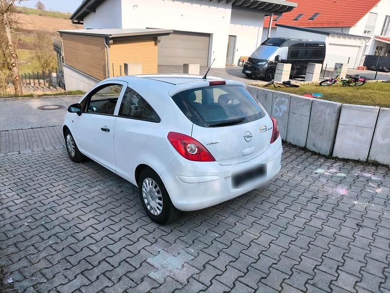 Gebraucht Opel Corsa Eco 69 PS (50 kW) 2010 Weiß Kleinwagen