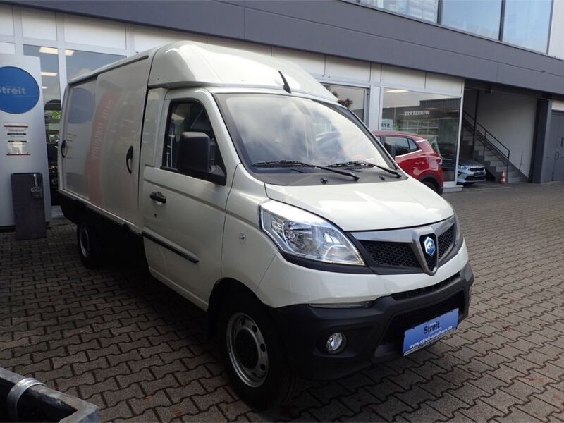 Second-hand Piaggio Porter 106 CP (77 kW) 2023 Alb