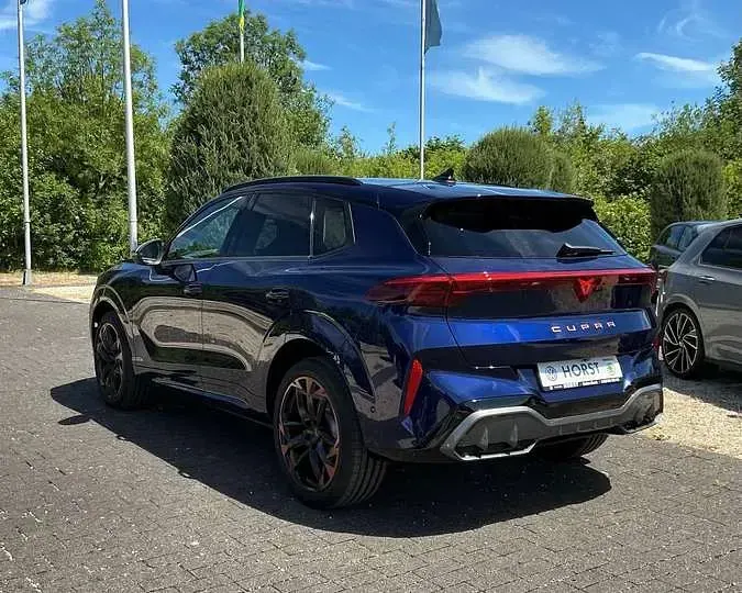 Neu Cupra Terramar VZ 265 PS (194 kW) 2026 Blau SUV