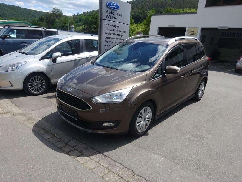 Toffeebraun metallic Gebraucht 2016 Ford Grand C-Max Business Edition Van / Kleinbus | 9.490 € (Etwas zu teuer) - Bild 1/4