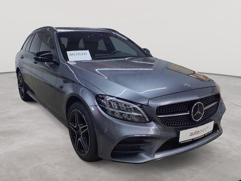 Selenitgrau metallic Gebraucht 2020 Mercedes C300e AMG line Kombi | 22.690 € (Fairer Preis) - Bild 1/4