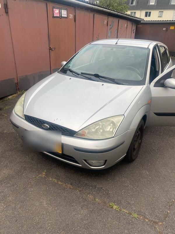 Silber Gebraucht 2003 Ford Focus Kleinwagen | 1.000 € (Fairer Preis) - Bild 1/4
