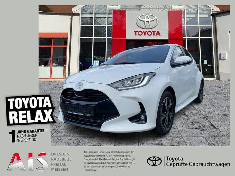 Super white 2 Gebraucht 2024 Toyota Yaris Hybrid Team Kleinwagen | 20.990 € (Guter Preis) - Bild 1/3