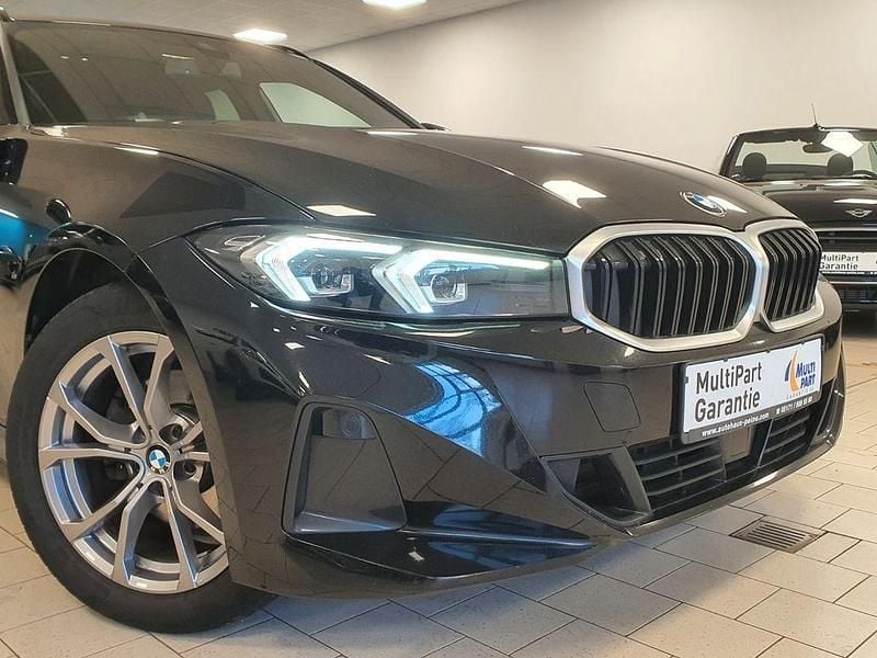 Gebraucht BMW 320 Performance 190 PS (139 kW) 2023 Schwarz Limousine