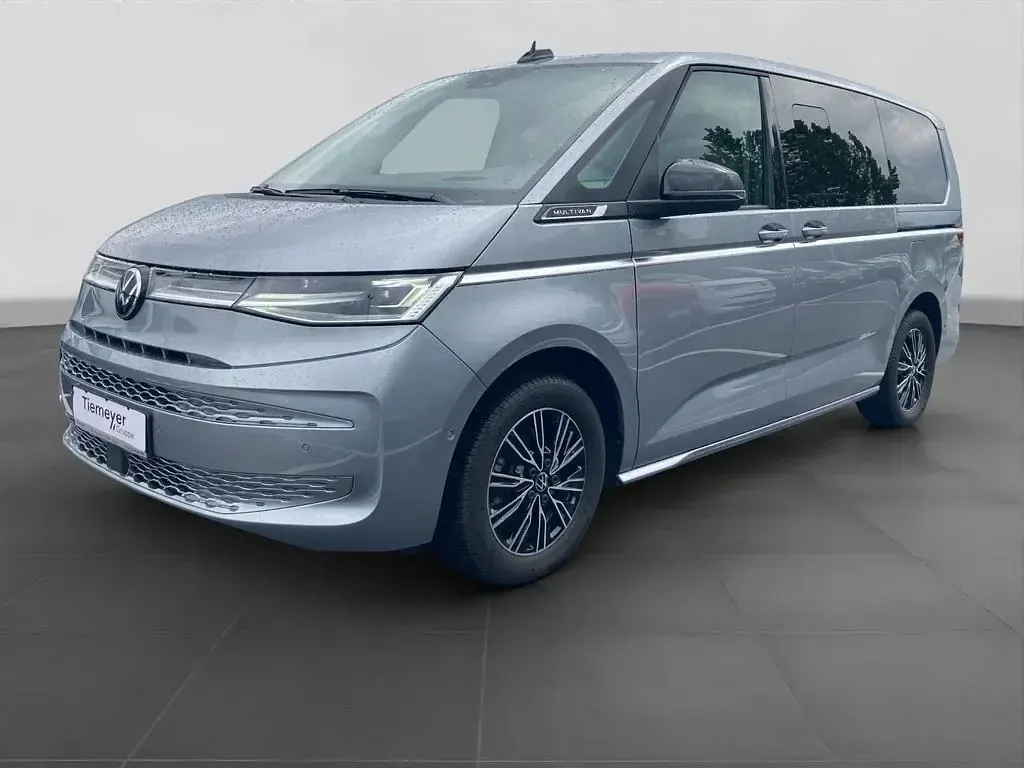 Używany VW T7 Style 150 KM (110 kW) 2025 Srebrny Van
