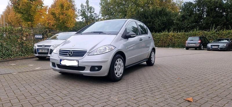 Silber Gebraucht 2007 Mercedes A180 Van / Kleinbus | 2.350 € (Fairer Preis) - Bild 1/4
