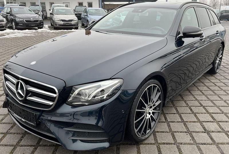 Gebraucht Mercedes E350 AMG 258 PS (189 kW) 2017 Grün Limousine