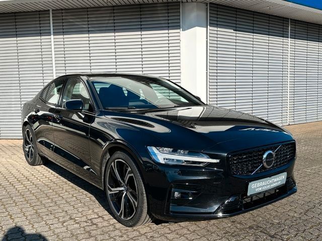 Onyx black / metallic Gebraucht 2024 Volvo S60 Ultimate Limousine | 35.890 € (Fairer Preis) - Bild 1/4