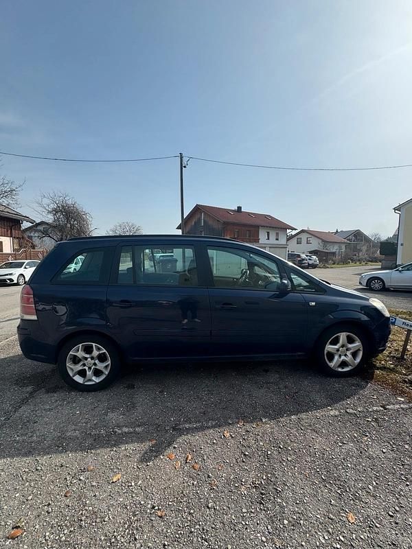 Gebraucht Opel Zafira 125 PS (91 kW) 2007 Blau Van / Kleinbus