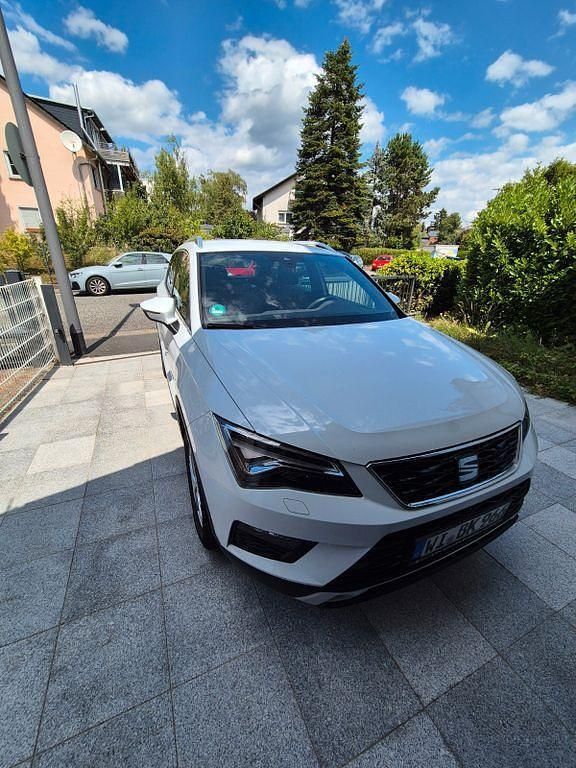 Weiß Gebraucht 2019 Seat Ateca 4Drive SUV | 21.990 € (Fairer Preis) - Bild 1/4