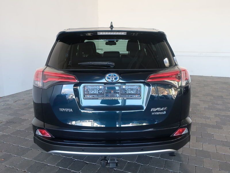 Verkauft Toyota RAV4 Hybrid 2.5 4x4 Ex., gebraucht 2017 ...