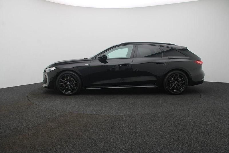 Gebraucht Audi A5 Ambiente 204 PS (150 kW) 2025 Mythosschwarz metallic Kombi