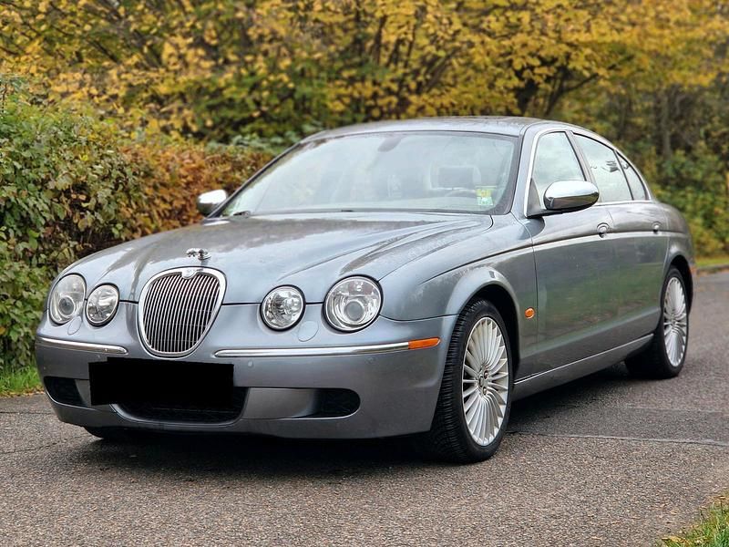 Grau Gebraucht 2008 Jaguar S-Type Executive Limousine | 2.490 € (Fairer Preis) - Bild 1/4