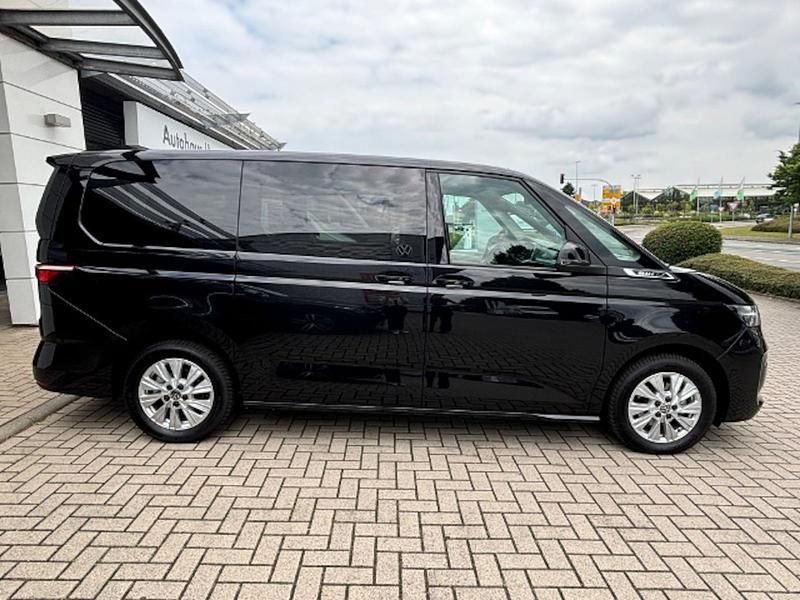 Second-hand VW Multivan Basis 150 CP (110 kW) 2024 Monovolum