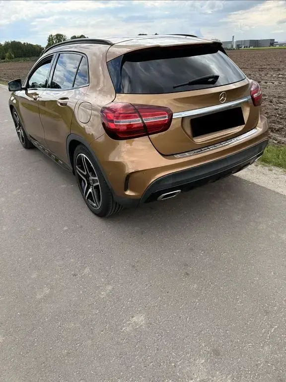 Gebraucht Mercedes GLA220 184 PS (135 kW) 2017 Braun SUV