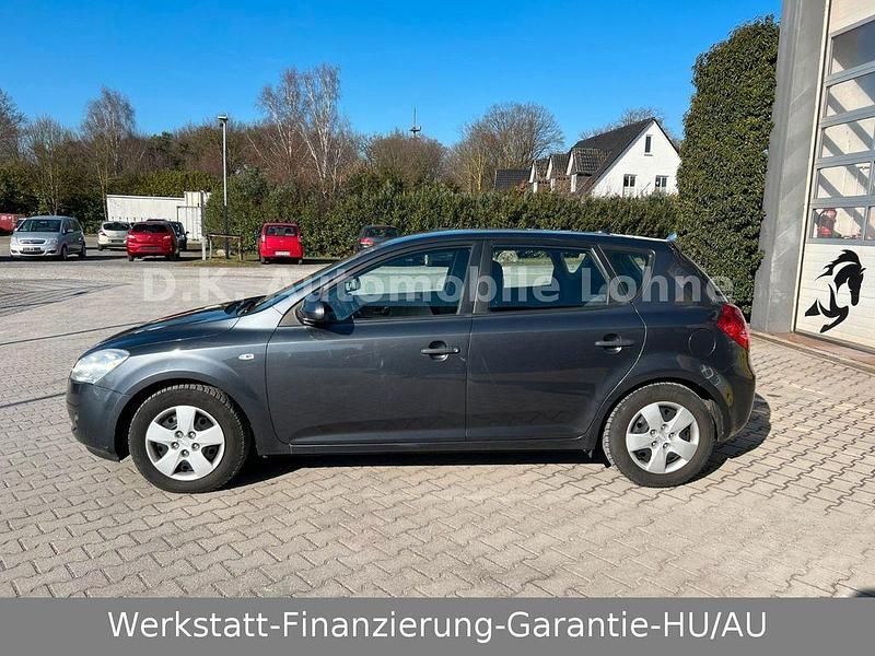 Gebraucht Kia Ceed LX 126 PS (92 kW) 2009 Grau Kleinwagen