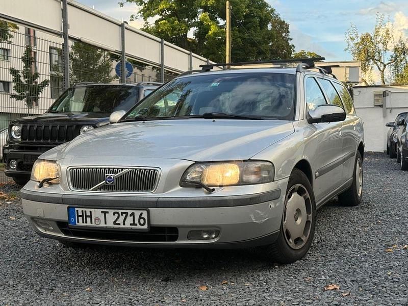 Silber Gebraucht 2001 Volvo V70 Kombi | 1.999 € (Superpreis) - Bild 1/4