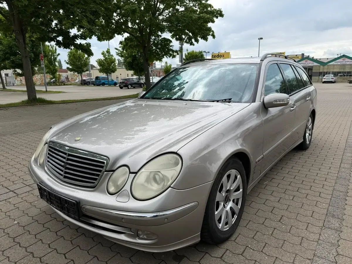 Brugt Mercedes E320 Avantgarde 204 HK (150 kW) 2004 Beige Stationcar