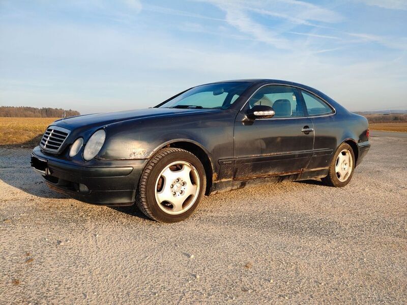 Schwarz Gebraucht 2000 Mercedes CLK230 Elegance Coupé | 800 € (Superpreis) - Bild 1/4