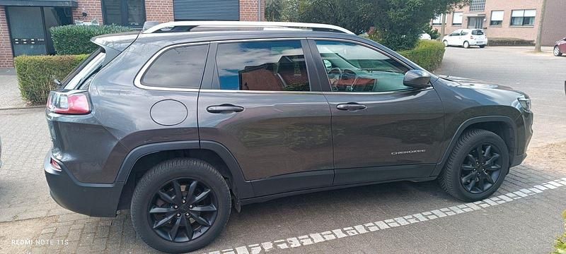 Gebraucht Jeep Cherokee Limited 194 PS (142 kW) 2020 Grau SUV