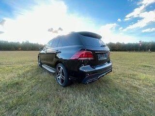 Schwarz Gebraucht 2016 Mercedes GLE500 AMG SUV | 42.490 € - Bild 1/4
