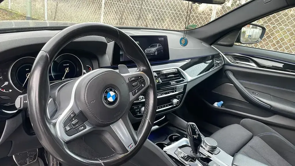Gebraucht BMW 530 M Sport 252 PS (185 kW) 2018 Schwarz Limousine