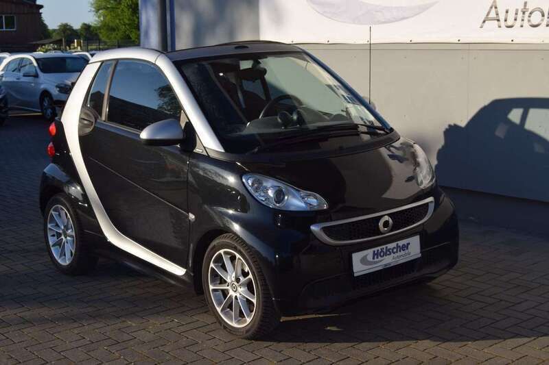 Schwarz Gebraucht 2013 Smart ForTwo Cabrio Cabrio | 5.750 € (Guter Preis) - Bild 1/4