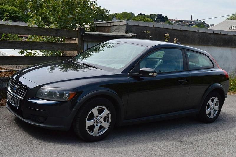 Schwarz Gebraucht 2008 Volvo C30 Momentum Kleinwagen | 1.599 € (Fairer Preis) - Bild 1/4