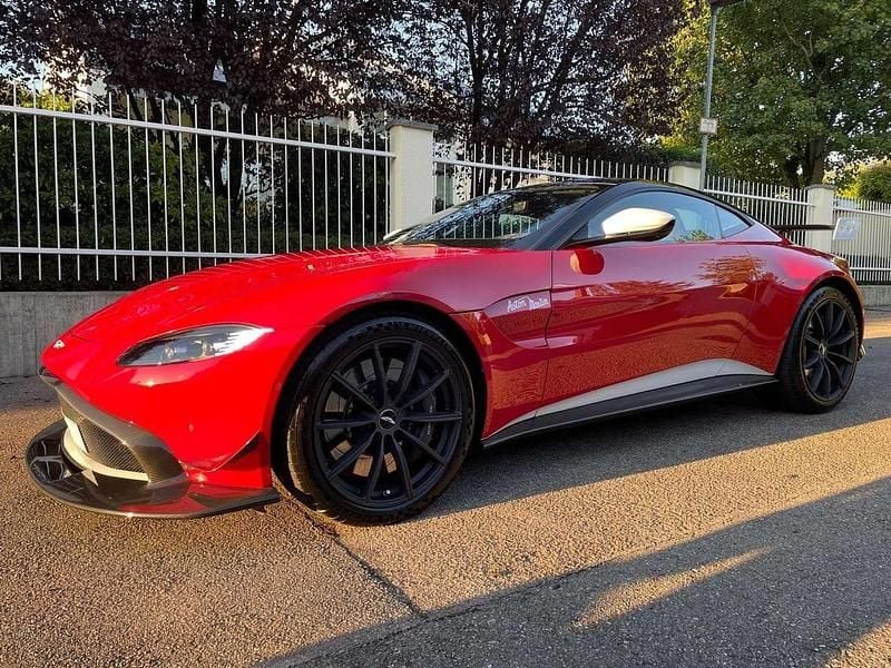 Suffolk red Gebraucht 2020 Aston Martin V8 Vantage Coupé | 134.800 € - Bild 1/4
