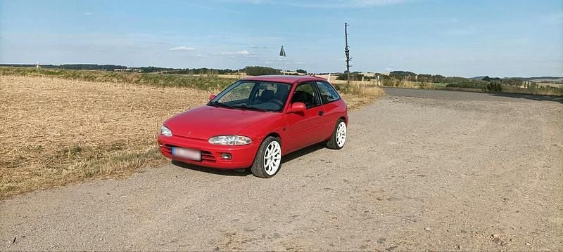 Gebraucht Mitsubishi Colt 113 PS (83 kW) 1992 Rot Kleinwagen