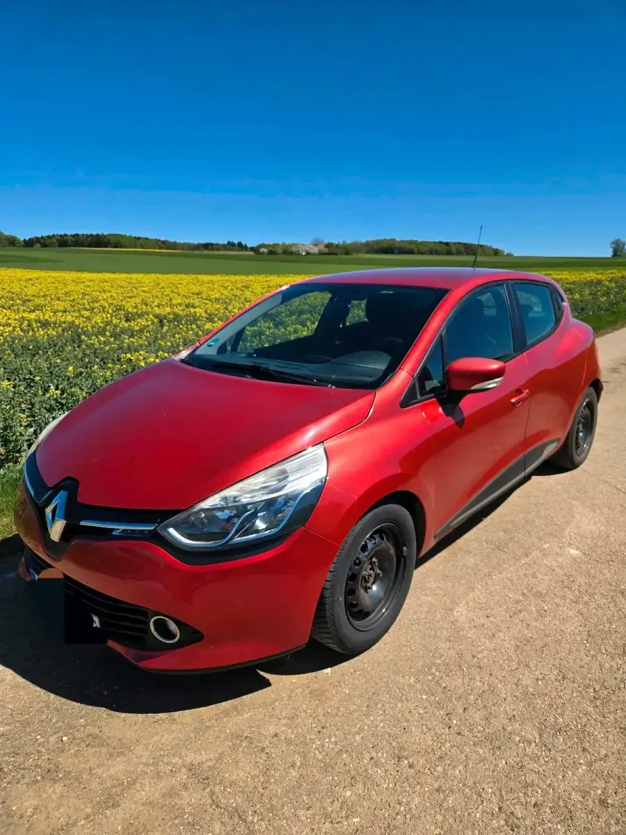 Gebraucht Renault Clio 90 PS (66 kW) 2013 Rot Kleinwagen