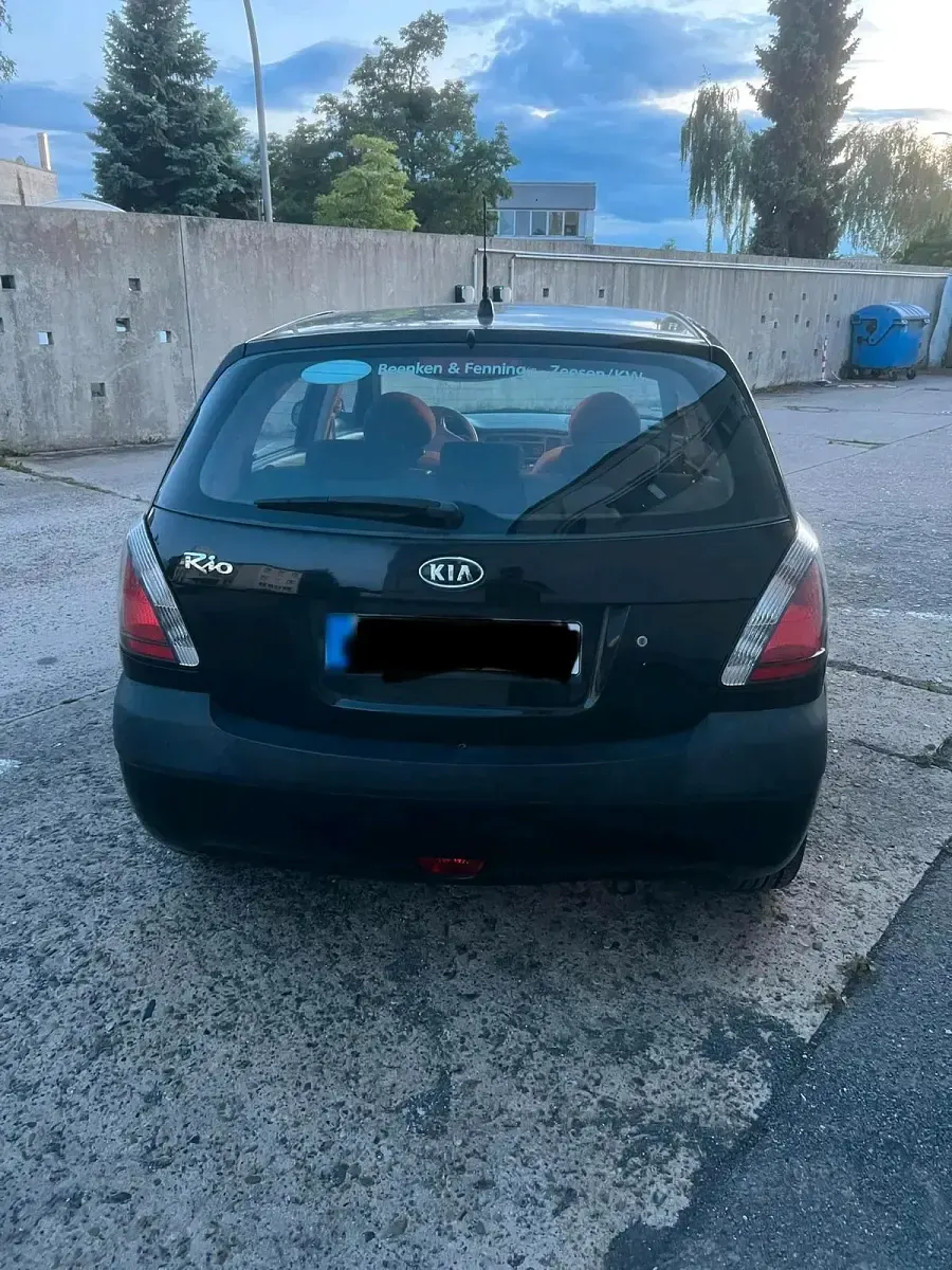 Gebraucht Kia Rio 96 PS (70 kW) 2006 Schwarz Kleinwagen