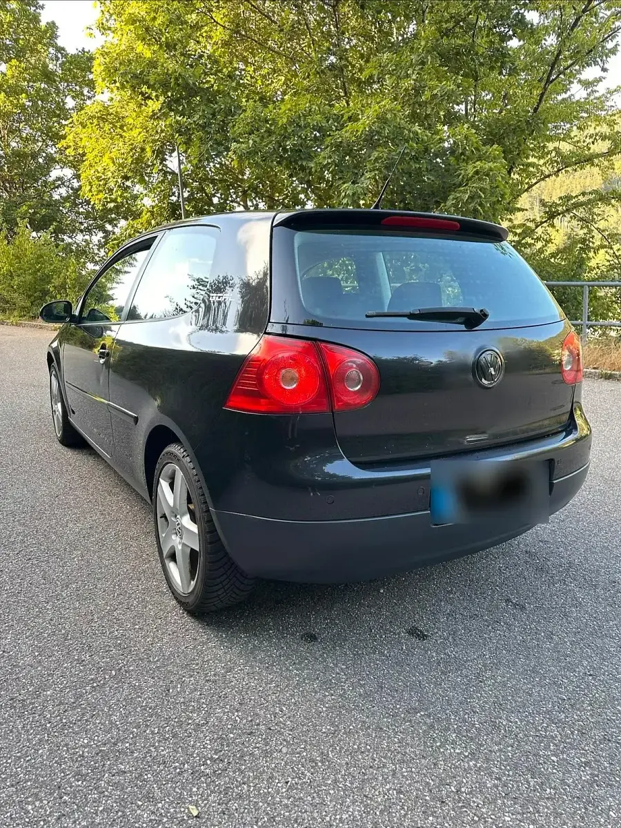Gebraucht VW Golf V Goal 105 PS (77 kW) 2006 Schwarz Kleinwagen