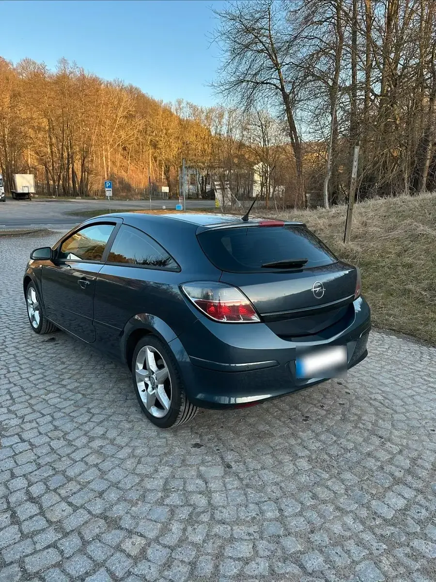 Gebraucht Opel Astra GTC 116 PS (85 kW) 2008 Blau Coupé