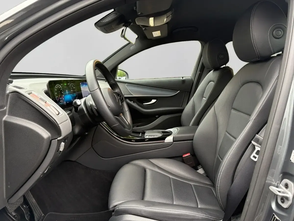 Gebraucht Mercedes EQC400 300 kW (408 PS) 2022 Schwarz SUV