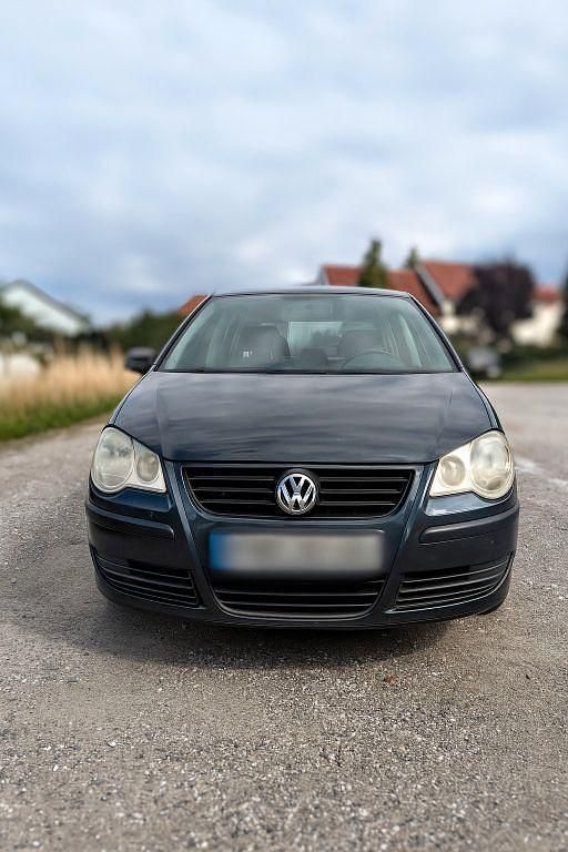Blau Gebraucht 2005 VW Polo Edition Limousine | 1.100 € (Guter Preis) - Bild 1/4
