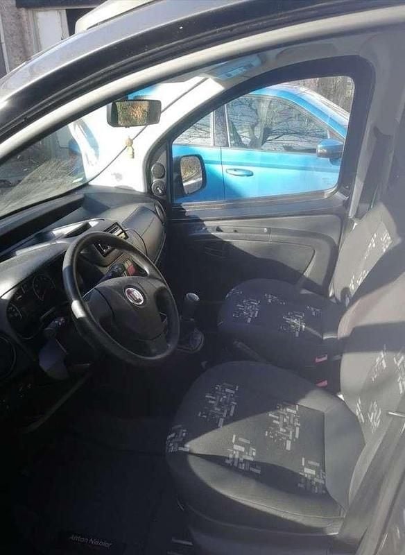 Gebraucht Fiat Qubo Active 73 PS (53 kW) 2012 Schwarz Van / Kleinbus