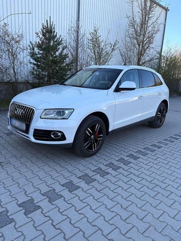 Second-hand Audi Q5 163 CP (119 kW) 2015 Alb SUV